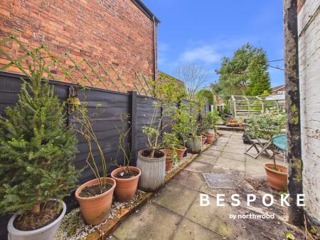2 bedroom Terraced House for sale in Crewe Road, Sandbach, CW11