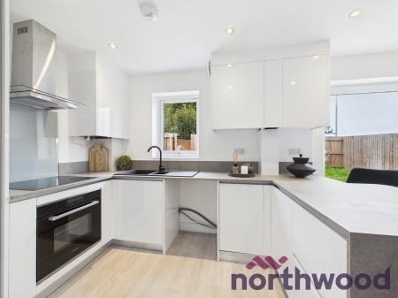 2 bedroom Mews house to let in The Bunn - Frank Cliffe Way, Middlewich, CW10