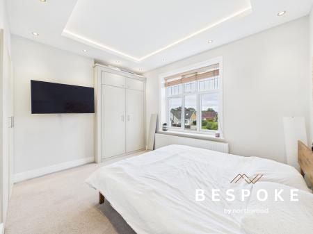 4 bedroom Semi-detached house for sale in Hassall Road, Stoke-on-Trent, ST7