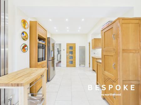 4 bedroom Semi-detached house for sale in Hassall Road, Stoke-on-Trent, ST7