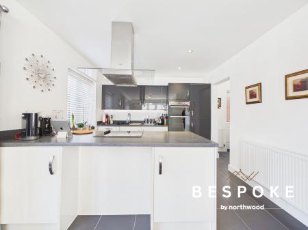 4 bedroom Detached house for sale in Severn Way, Holmes Chapel, CW4