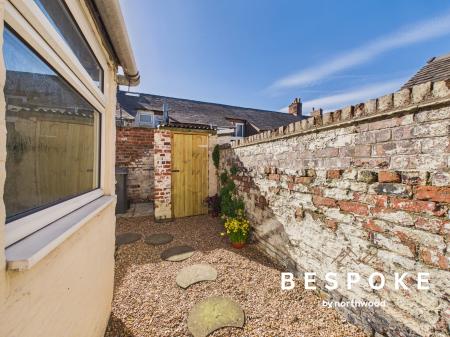 2 bedroom Terraced House for sale in Green Street, Sandbach, CW11