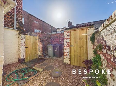 2 bedroom Terraced House for sale in Green Street, Sandbach, CW11