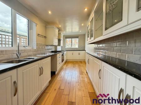 2 bedroom Terraced House to let in Ridgway Street, Crewe, CW1