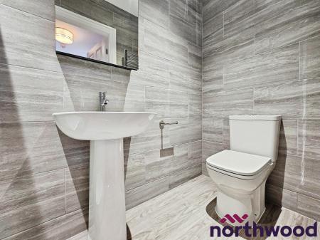 2 bedroom Flat to let in 1A Welles Street, Sandbach, CW11