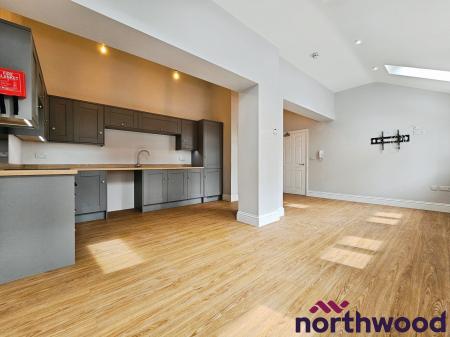 2 bedroom Flat to let in 1A Welles Street, Sandbach, CW11