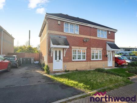 3 bedroom Semi-detached house to let in Chaucer Grove, Ettiley Heath, Sandbach, CW11