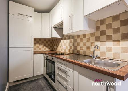 1 bedroom Studio flat to let in Elworth Court, Sandbach, CW11