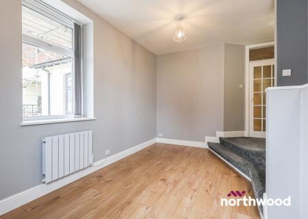 1 bedroom Studio flat to let in Elworth Court, Sandbach, CW11
