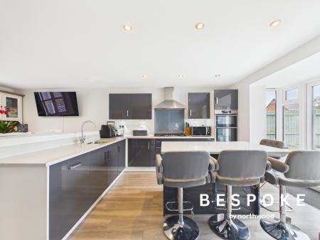 6 bedroom Detached house for sale in Teddy Gray Avenue, Sandbach, CW11