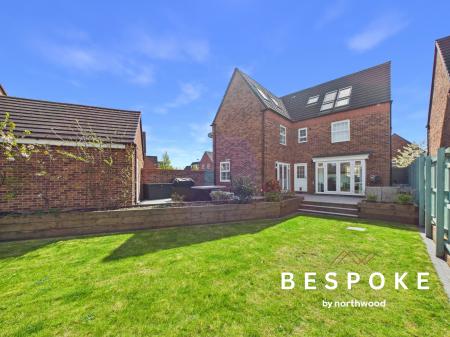 6 bedroom Detached house for sale in Teddy Gray Avenue, Sandbach, CW11