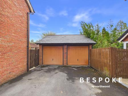 4 bedroom Detached house for sale in Chiltern Close, Weston, CW2