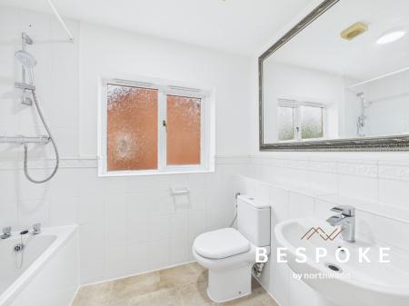 4 bedroom Detached house for sale in Chiltern Close, Weston, CW2