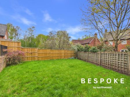 4 bedroom Detached house for sale in Chiltern Close, Weston, CW2