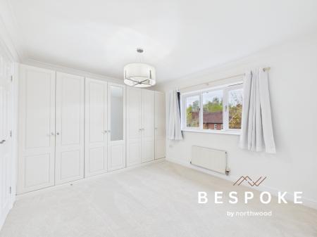 4 bedroom Detached house for sale in Chiltern Close, Weston, CW2