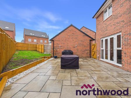 3 bedroom Detached house to let in Ringlet Place, Sandbach, CW11