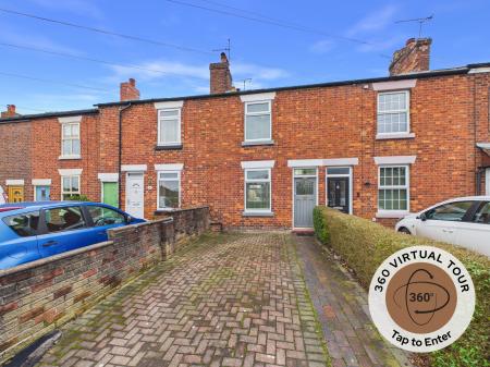 2 bedroom Terraced House for sale in Park Lane, Sandbach, CW11