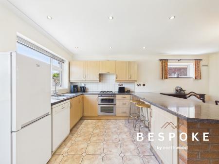 2 bedroom Bungalow for sale in Elworth Road, Sandbach, CW11
