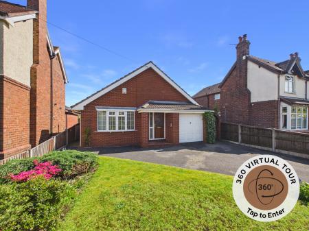 2 bedroom Bungalow for sale in Elworth Road, Sandbach, CW11
