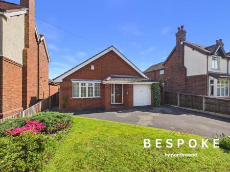 2 bedroom Bungalow for sale in Elworth Road, Sandbach, CW11