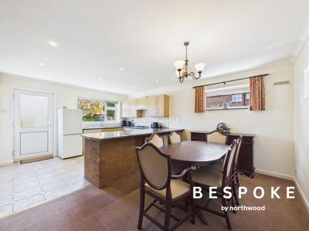 2 bedroom Bungalow for sale in Elworth Road, Sandbach, CW11