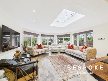 5 bedroom Detached house for sale in Boulton Close, Sandbach, CW11