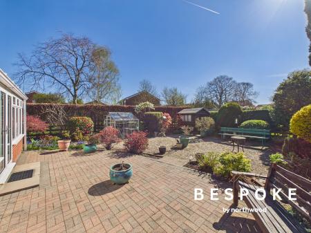 2 bedroom Bungalow for sale in Doddington Drive, Sandbach, CW11
