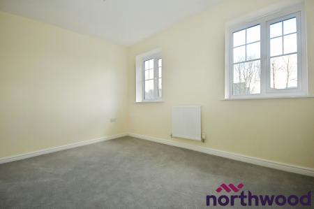 3 bedroom Town house to let in Redshank Place, Sandbach, CW11