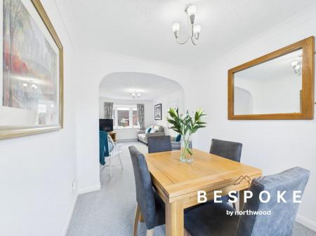 3 bedroom Detached house for sale in Harvest Road, Macclesfield, Macclesfield, SK10