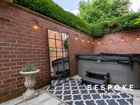5 bedroom Semi-detached house for sale in Main Road, Betley, CW3