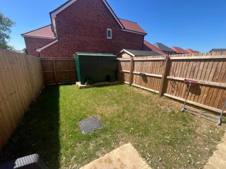 3 bedroom Town house to let in Wren Drive, Crewe, CW1