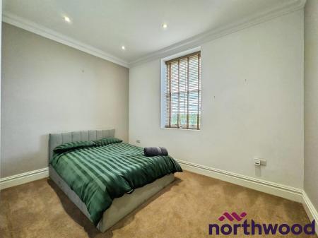 2 bedroom Flat to let in The Hill, Sandbach, CW11