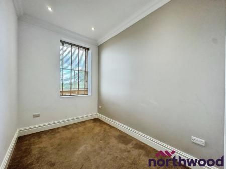 2 bedroom Flat to let in The Hill, Sandbach, CW11