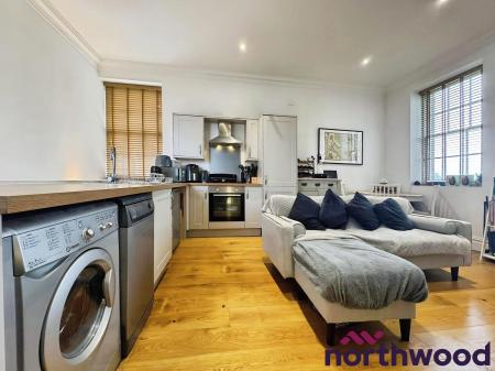 1 bedroom Flat to let in The Hill, Sandbach, CW11