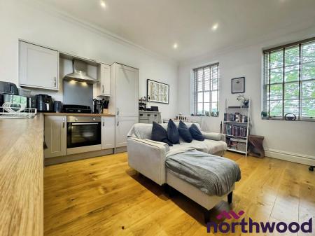 1 bedroom Flat to let in The Hill, Sandbach, CW11