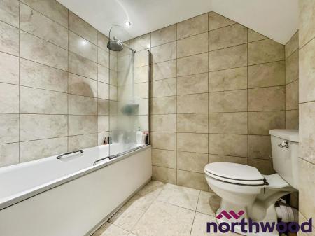 1 bedroom Flat to let in The Hill, Sandbach, CW11