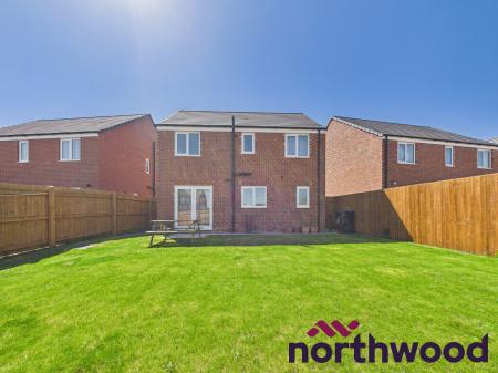 4 bedroom Detached house to let in Buckthorn Road, Sandbach, CW11