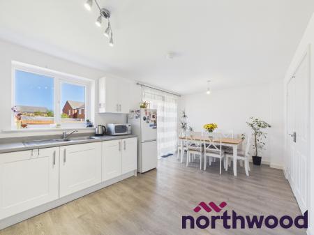 4 bedroom Detached house to let in Buckthorn Road, Sandbach, CW11