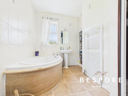 4 bedroom Detached house for sale in Fidlers Green Offley Road, Sandbach, CW11