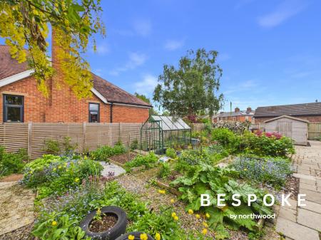 4 bedroom Detached house for sale in Fidlers Green Offley Road, Sandbach, CW11