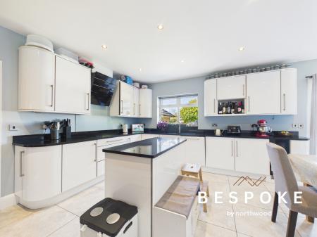 5 bedroom Detached house for sale in The Hill, Sandbach, CW11