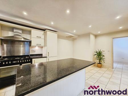 4 bedroom Barn Conversion to let in Warmingham Grange, Warmingham, CW11