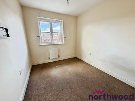 4 bedroom Town house to let in Bateman Close, Crewe, CW1