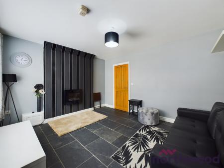 1 bedroom Flat to let in Edleston Road, Crewe, CW2