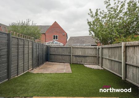 3 bedroom End of terrace house to let in Hardings Wood Avenue, Sandbach, CW11