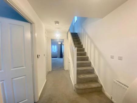 3 bedroom Mews house to let in Hardings Wood Avenue, Sandbach, CW11