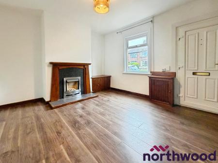 2 bedroom Terraced House to let in Newfield Street, Sandbach, CW11