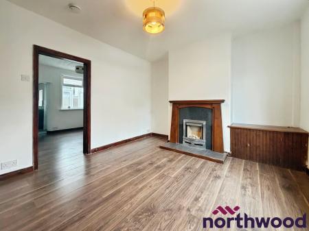 2 bedroom Terraced House to let in Newfield Street, Sandbach, CW11