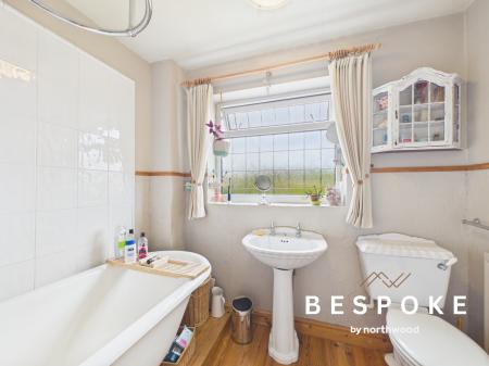 5 bedroom Detached house for sale in Doddington Drive, Sandbach, CW11