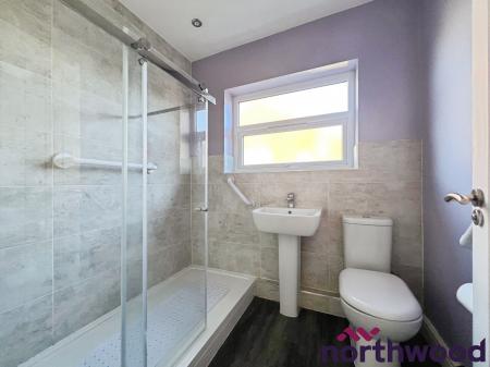 2 bedroom Bungalow to let in Tennyson Avenue, Crewe, CW1